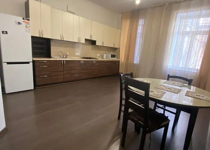 Apartment Ekaterinenskaya 24