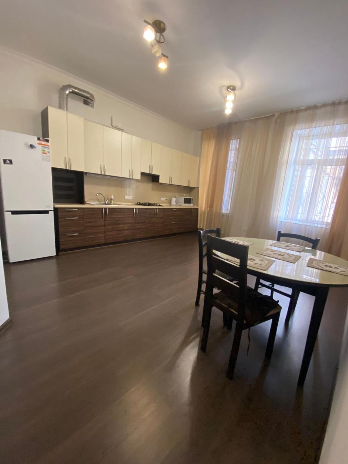 Ekaterinenskaya 24 Apartament *